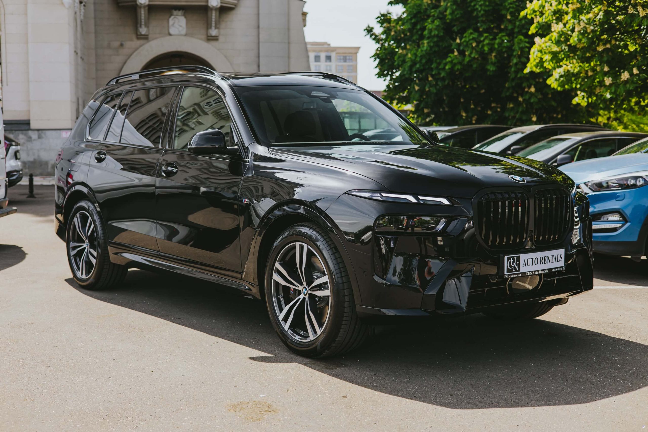 BMW X7 xDrive40d sapphire black
