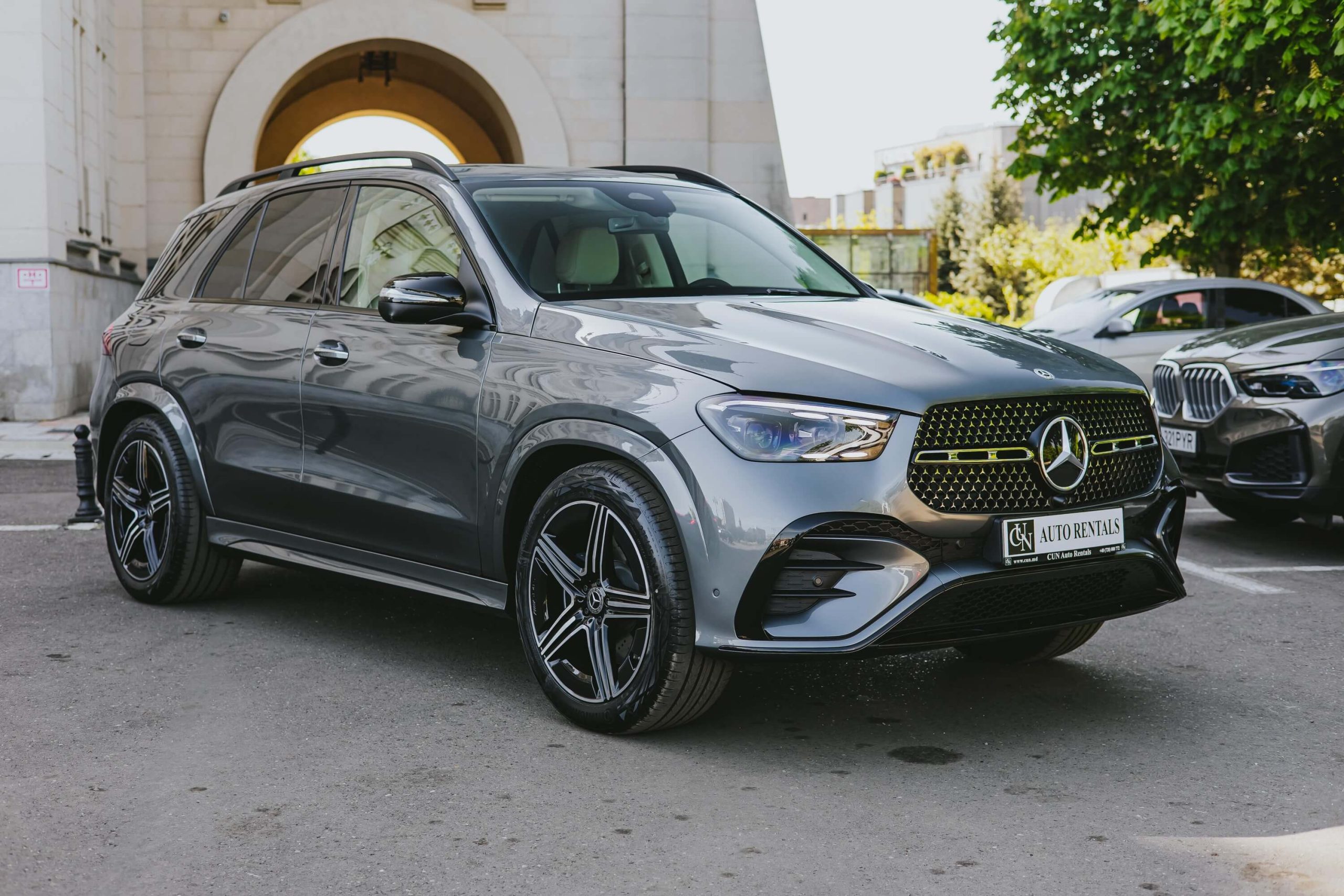 Mercedes-Benz GLE 300 d 4MATIC salenite grey