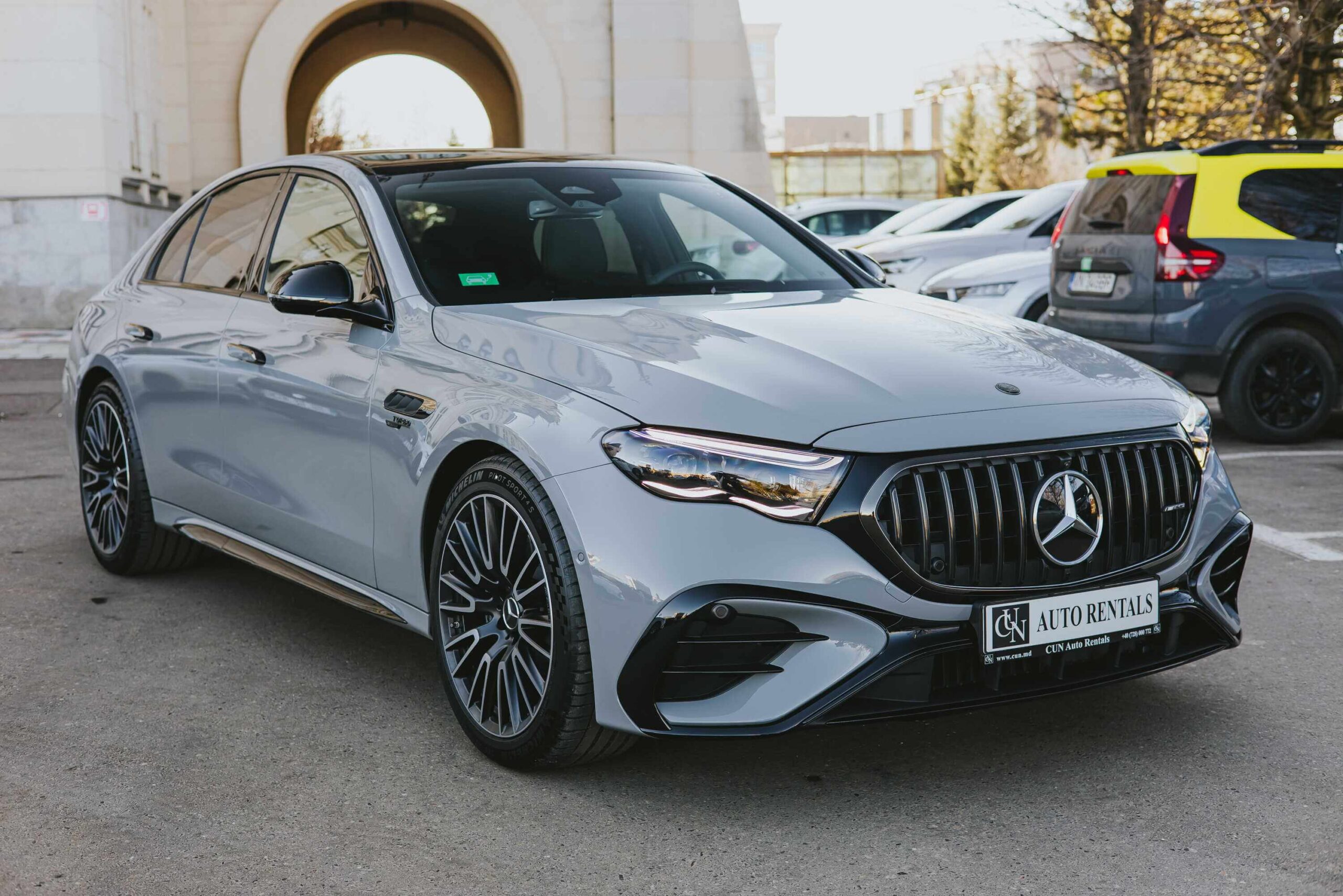 Mercedes-Benz E 53 AMG 4MATIC+ Hybrid alpine grey